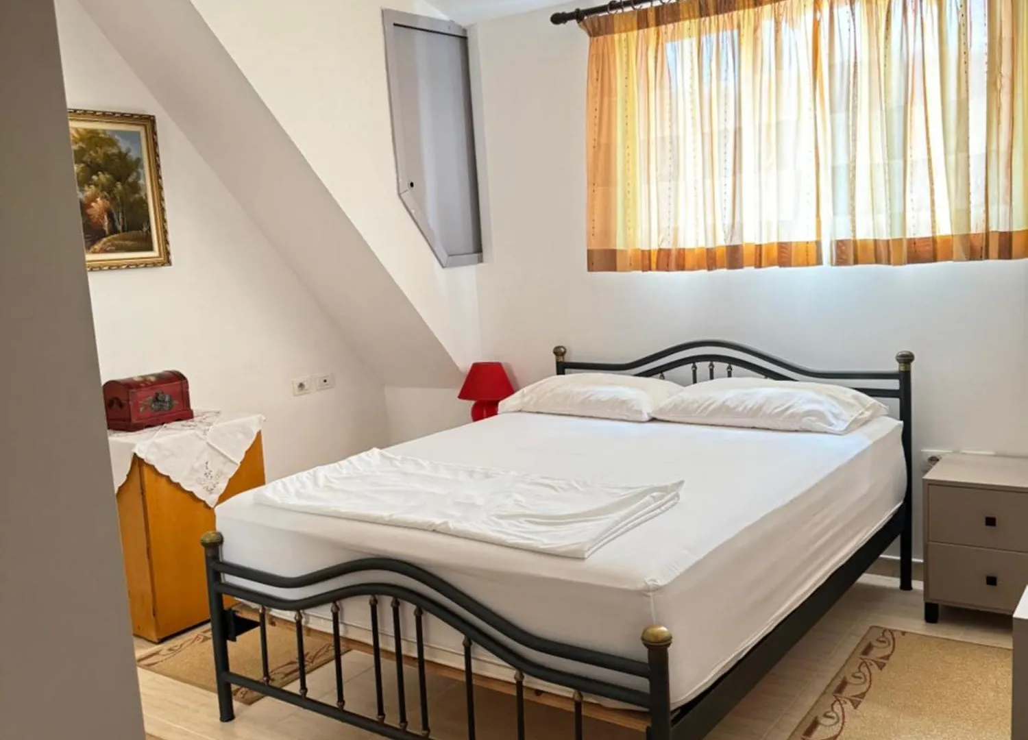 Apartment Fia Rentals Tirana 49 - Top Floor