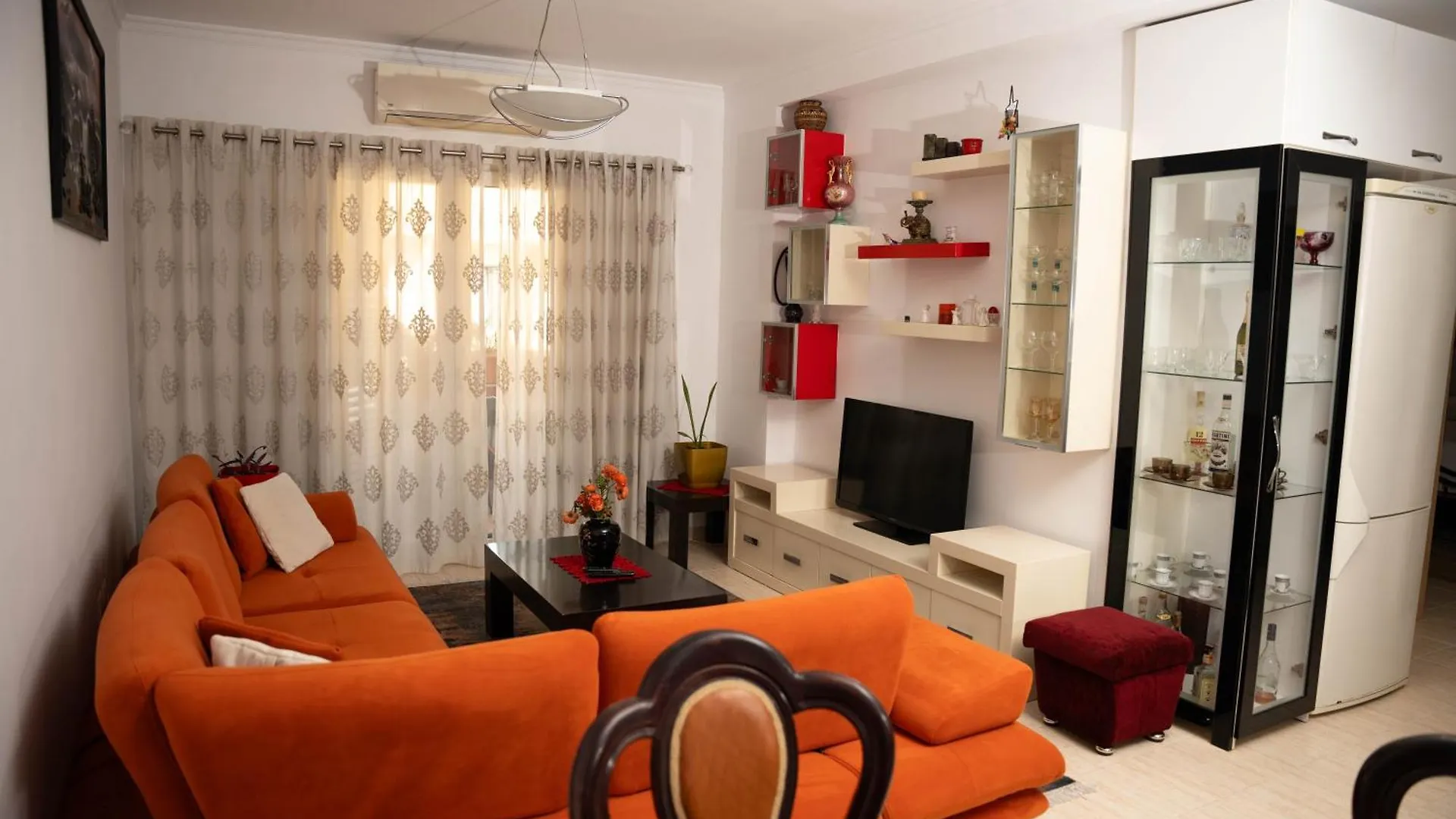 Fia Rentals Tirana 49 - Top Floor 0*,  Albania