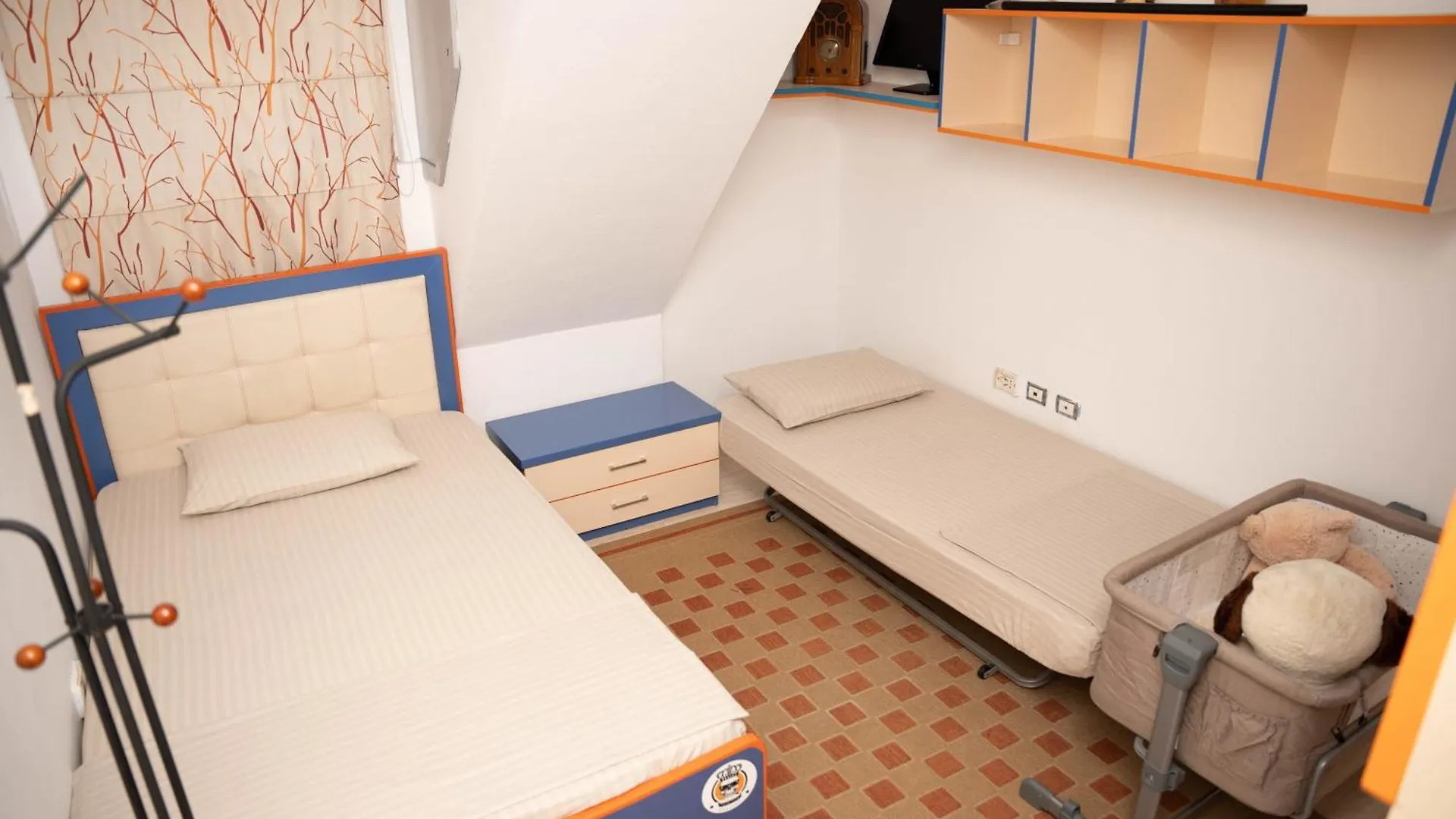 Fia Rentals Tirana 49 - Top Floor Apartment